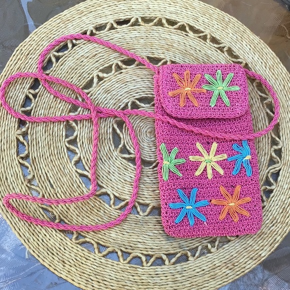 Sale! CK Wristlet & Three Bags Bundle! PLUS Free Gift!! - Picture 5 of 16